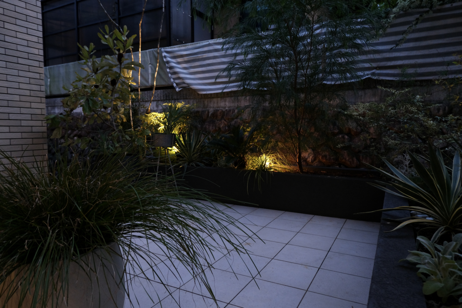 宝塚 タイルテラス ガーデン ライティング