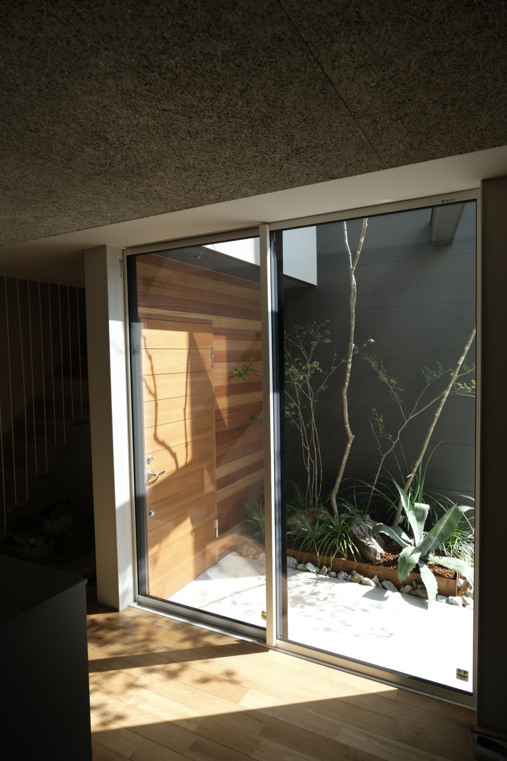  豊中市 狭小地住宅で緑のある暮らし 