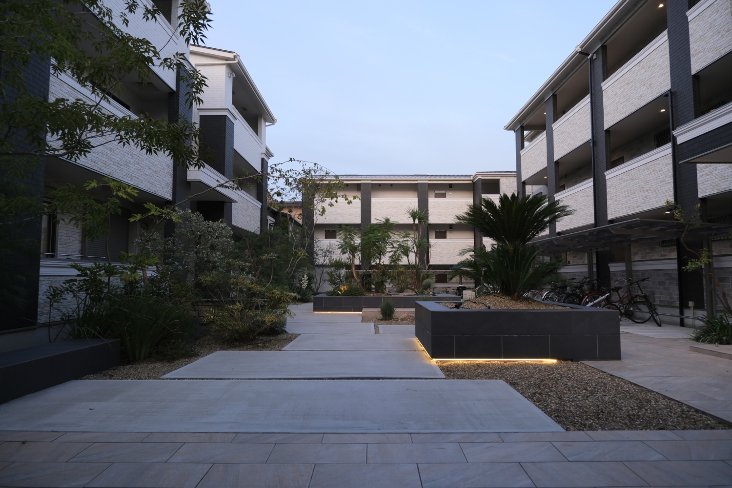 淀川区 Jacaranda Yard Project　ジャカランダ