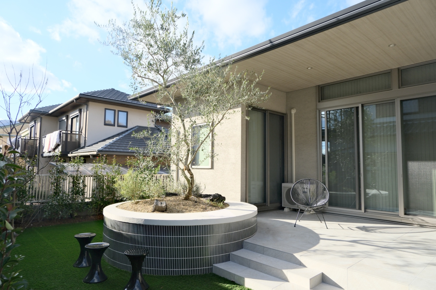 奈良県 ペットと暮らす角地・平屋のエクステリア＆ガーデン