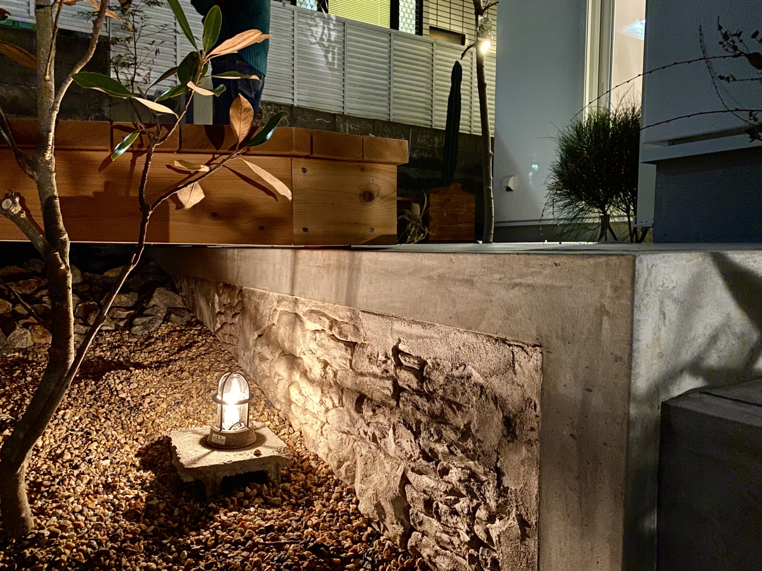 高槻市 子供と暮らす庭 ライティング