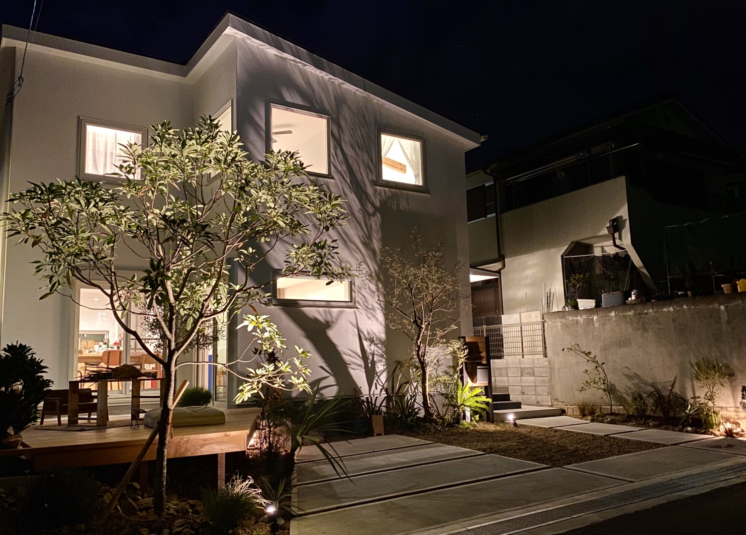 高槻市 子供と暮らす庭 ライティング